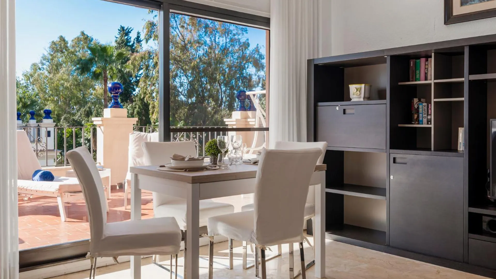 1 Bedroom Apartment In Andalucia Del Mar - Puerto Banus Marbella Spain