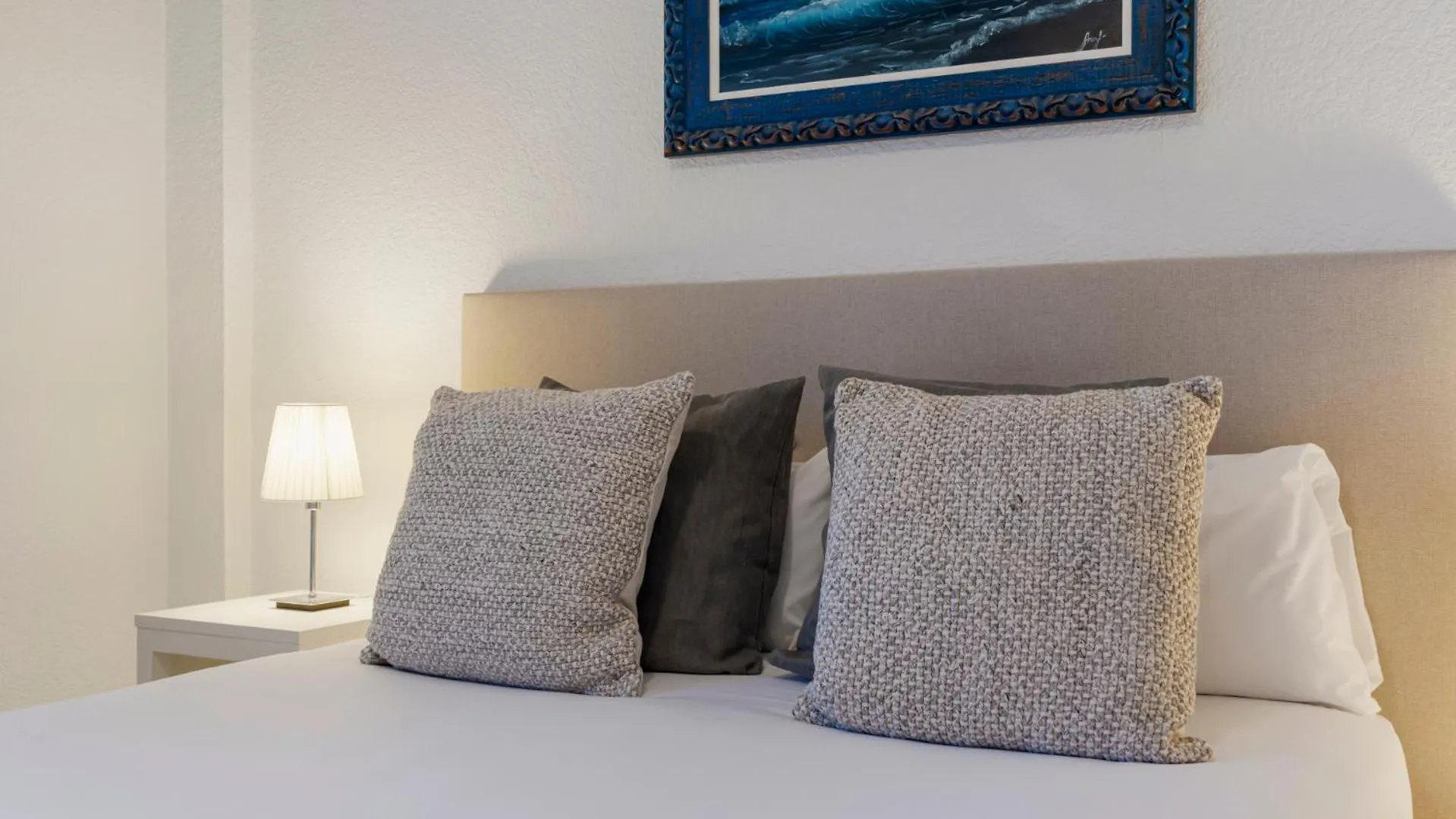 1 Bedroom Apartment In Andalucia Del Mar - Puerto Banus Marbella