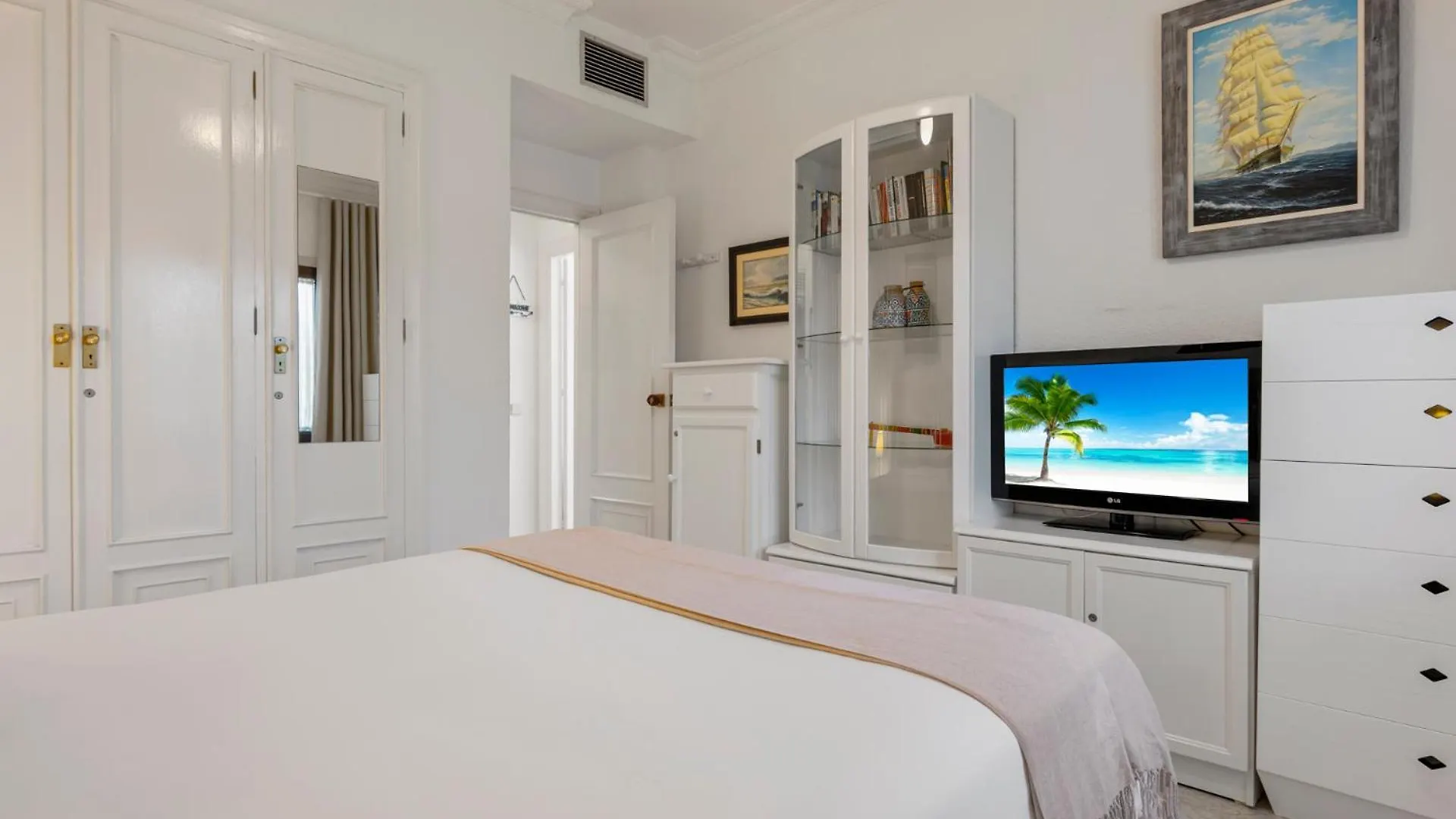 1 Bedroom Apartment In Andalucia Del Mar - Puerto Banus location