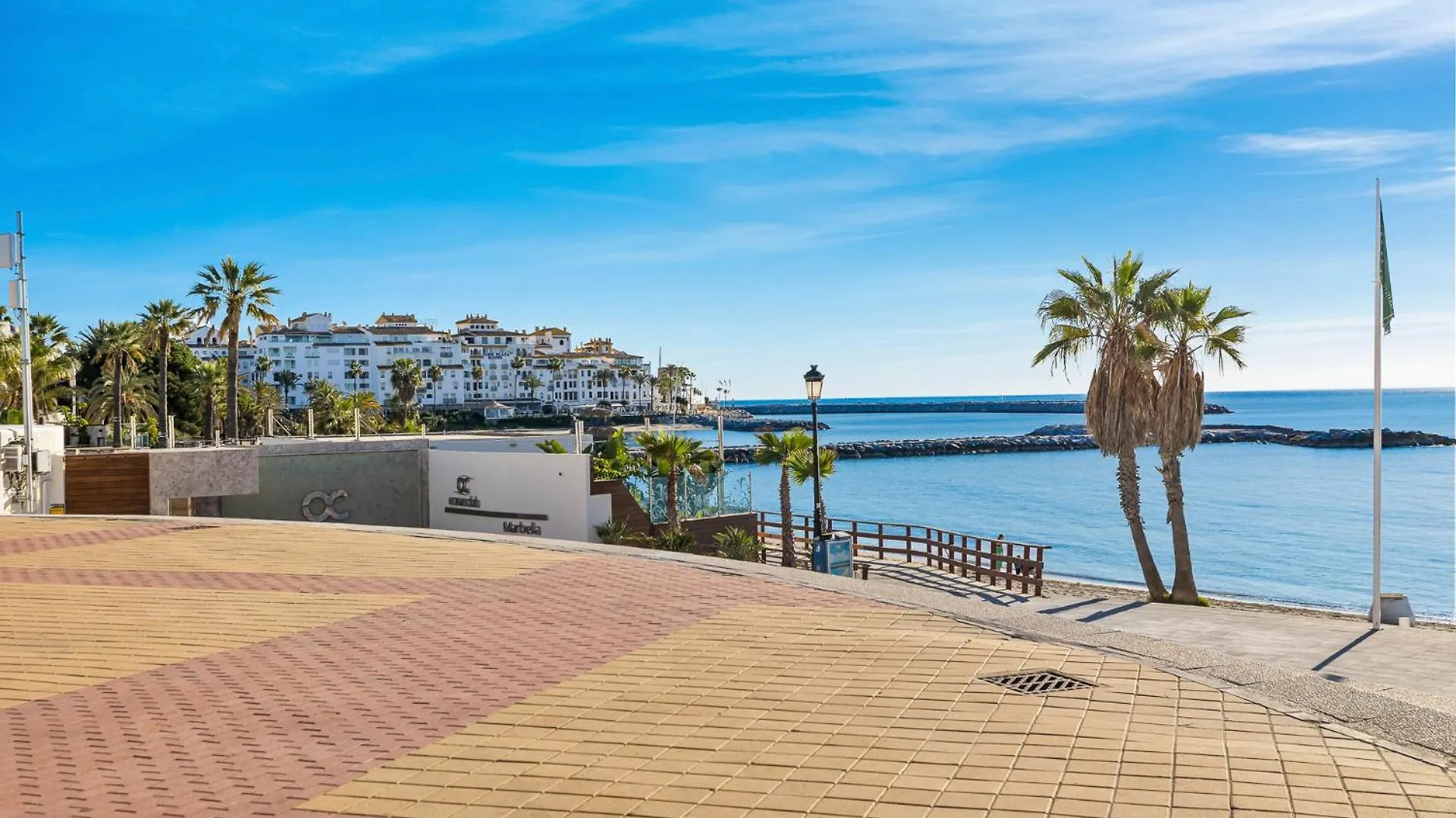 1 Bedroom Apartment In Andalucia Del Mar - Puerto Banus Marbella 0*,
